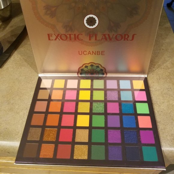 Neon Eyeshadow-48 Colors Makeup Palette -Shimmer High Pigmented - Rainbow Makeup - Picture 5 of 5